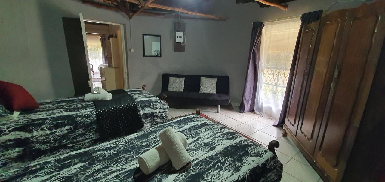 Drakensberg Bush Lodge And Backpackers Winterton Exterior photo